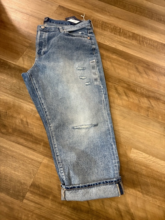 GAP Denim - GAP Women's Light Blue Relaxed Distressed Jeans